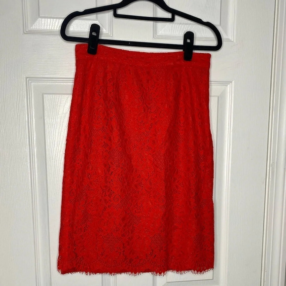 CECE red scalloped hem lace pencil skirt size 2 - Picture 2 of 9